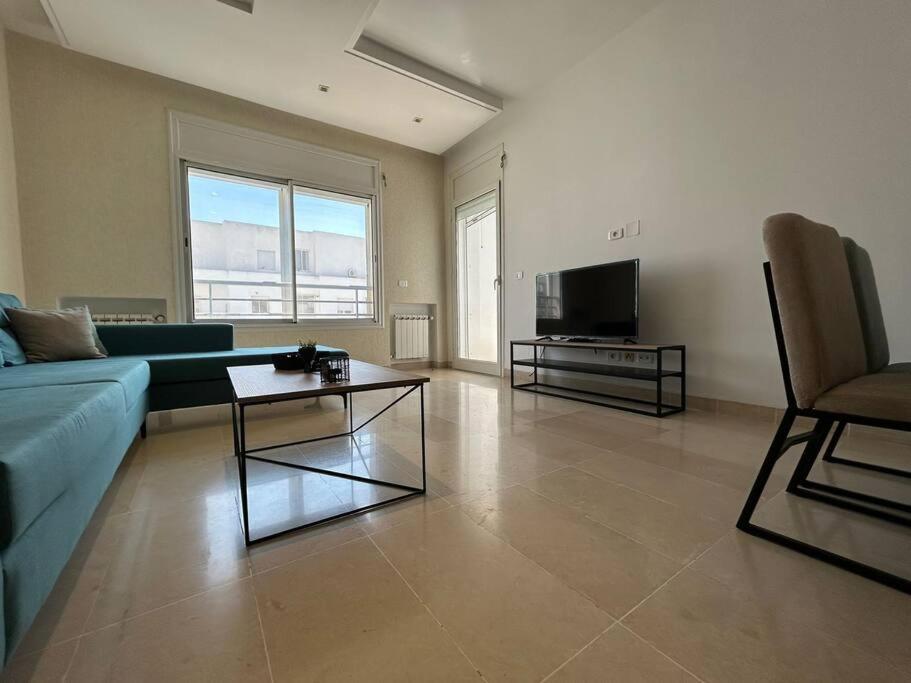 Cosy Et Spacieux, Avec Balcon อาริอานา ภายนอก รูปภาพ